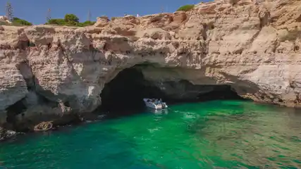 Benagil Grotto Tour - Powerboat Cruise 