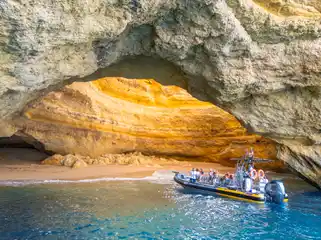 Caves Circuit and Coast Sightseeing 